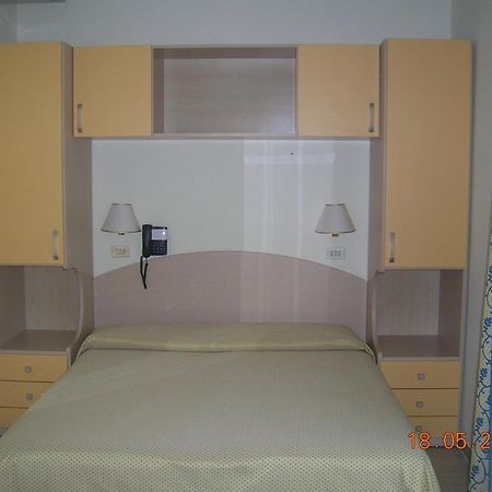 Hotel Ariella 밀라노마리티마 외부 사진