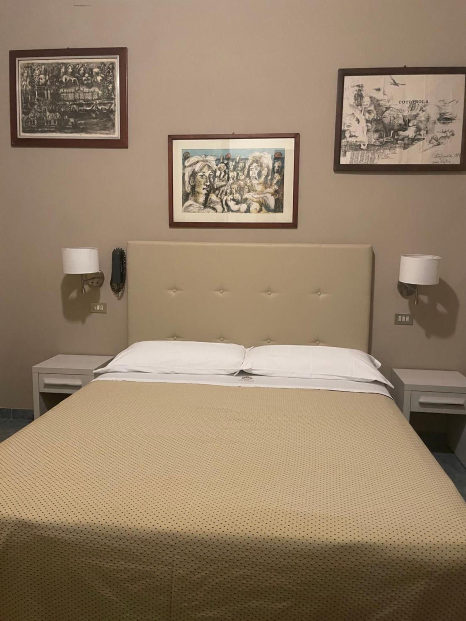 Hotel Ariella 밀라노마리티마 외부 사진