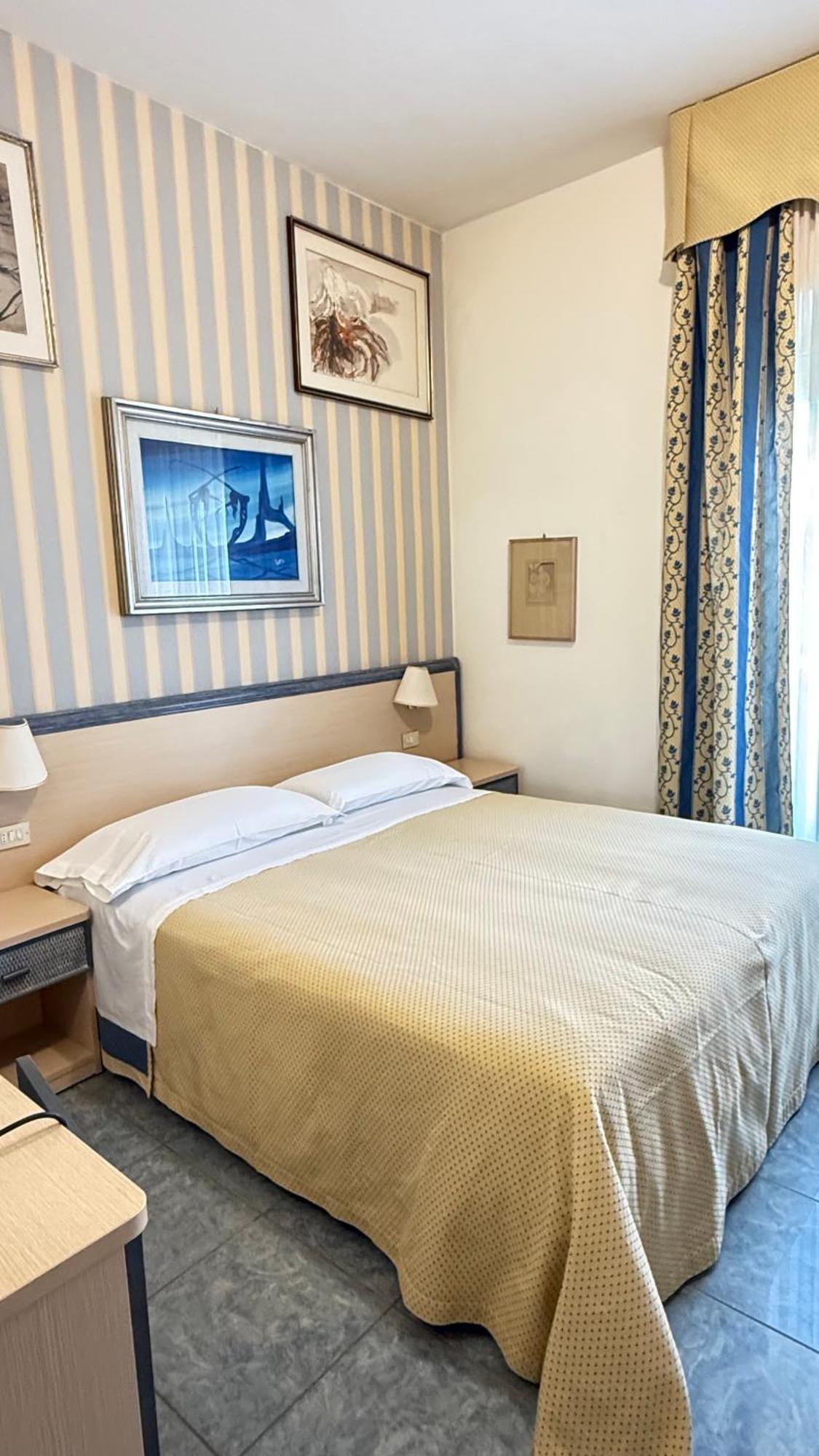 Hotel Ariella 밀라노마리티마 외부 사진