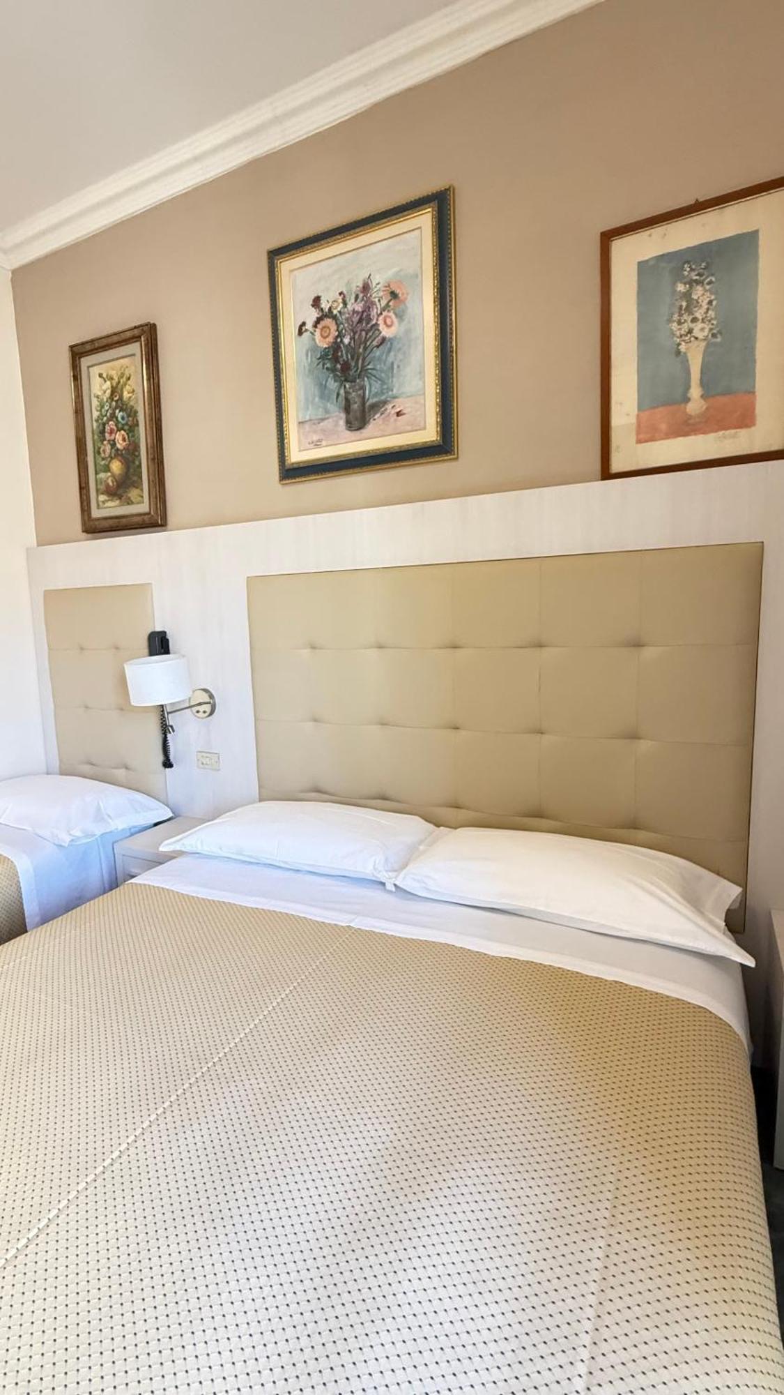 Hotel Ariella 밀라노마리티마 외부 사진